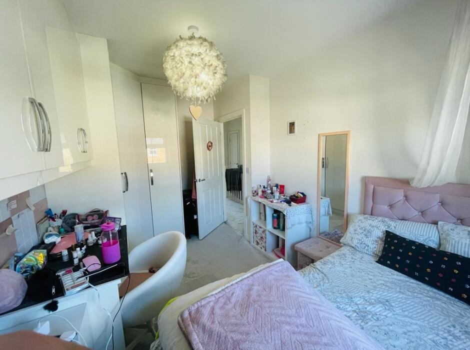 Foxglove Close, West Drayton